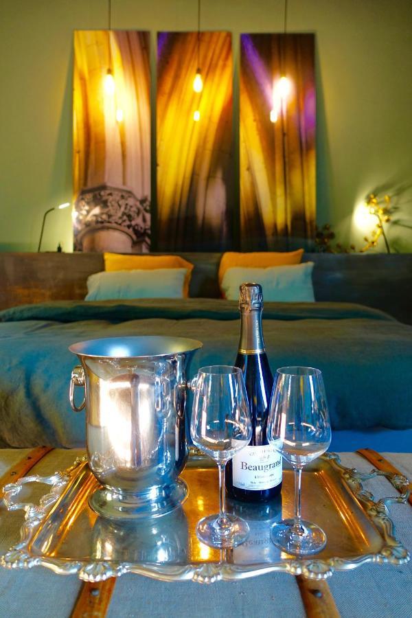 Le Jardin De La Cathedrale Bed & Breakfast Troyes Bagian luar foto