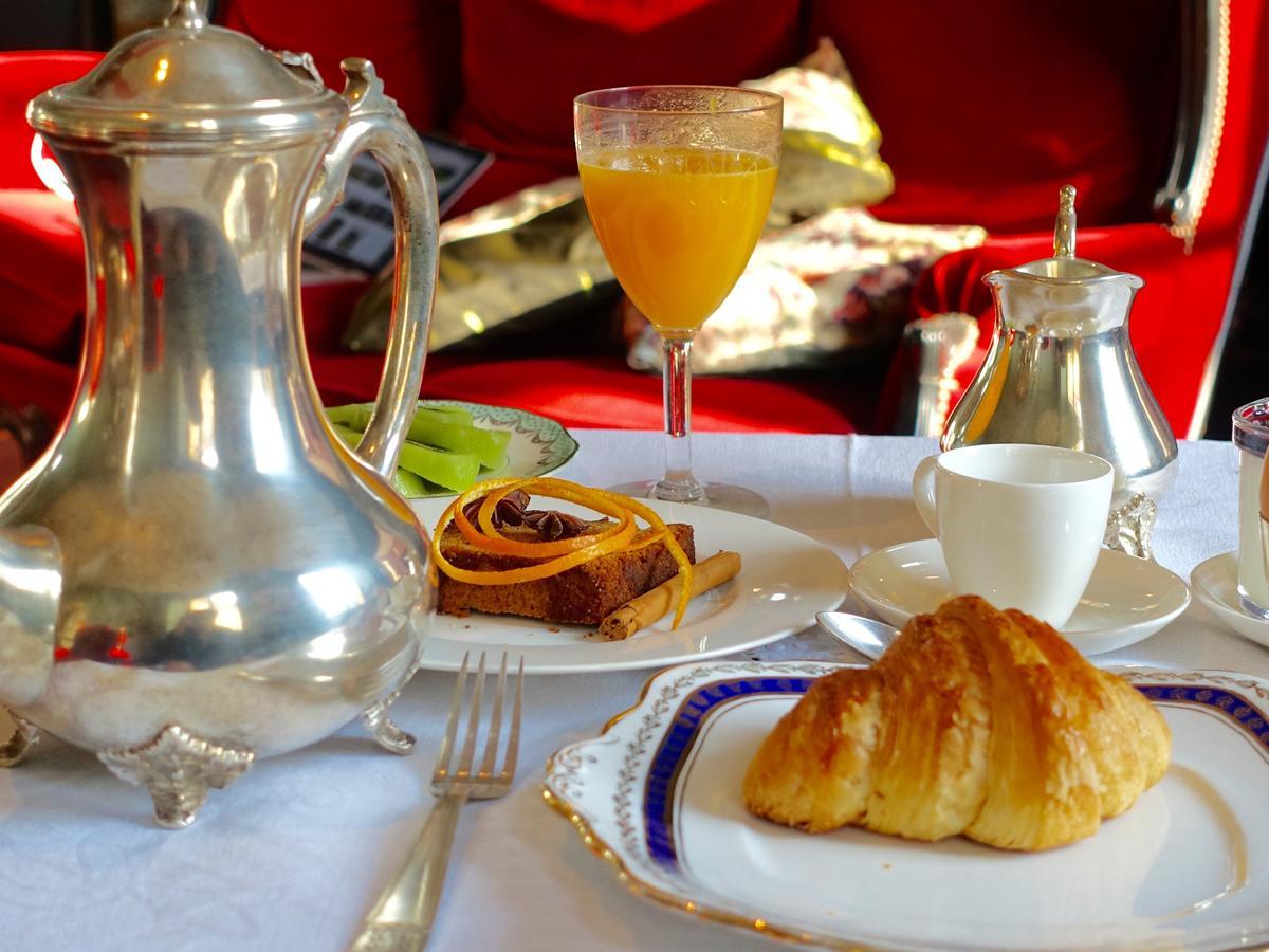 Le Jardin De La Cathedrale Bed & Breakfast Troyes Bagian luar foto