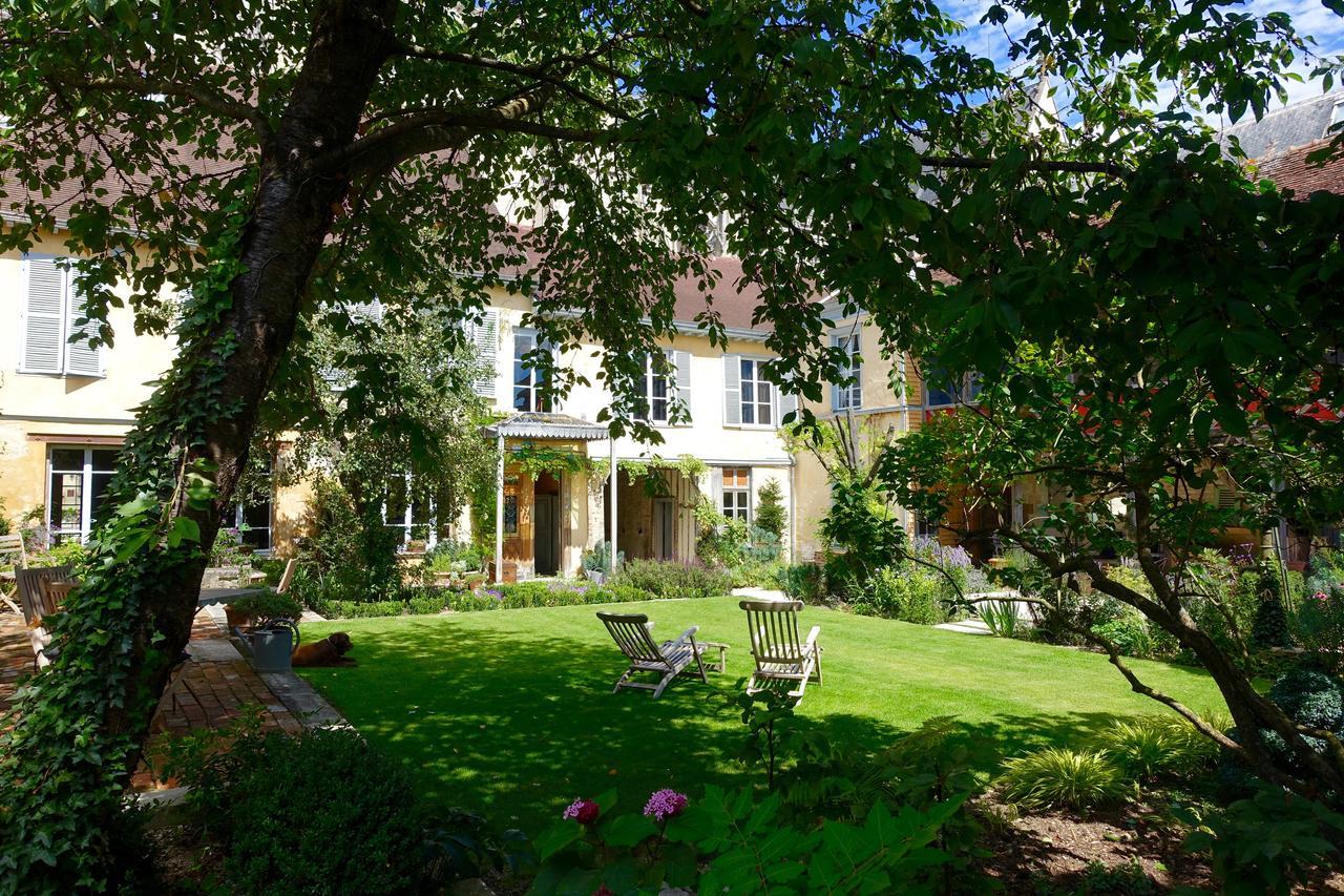 Le Jardin De La Cathedrale Bed & Breakfast Troyes Bagian luar foto