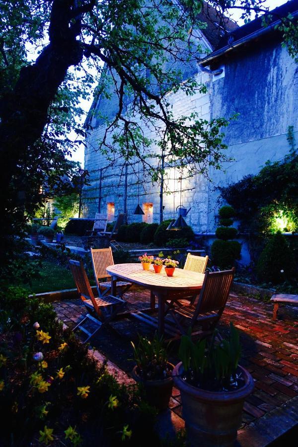 Le Jardin De La Cathedrale Bed & Breakfast Troyes Bagian luar foto